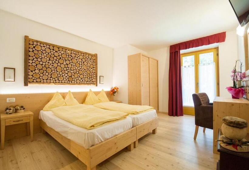 فندق Baita Velon