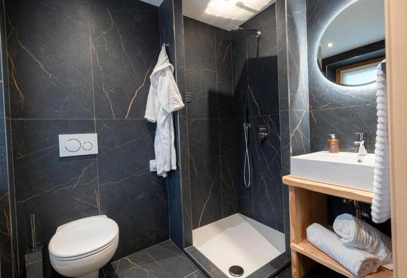 فندق Baita Velon