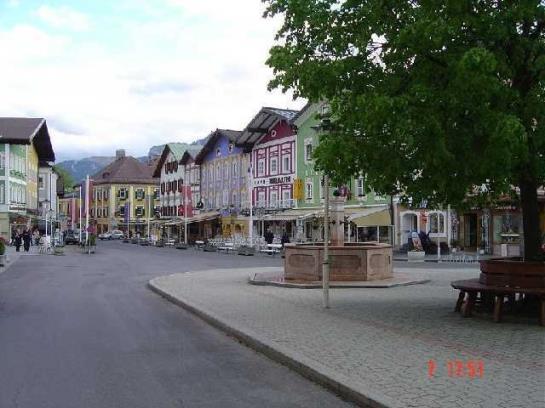 ホテル Gästehaus Jedinger