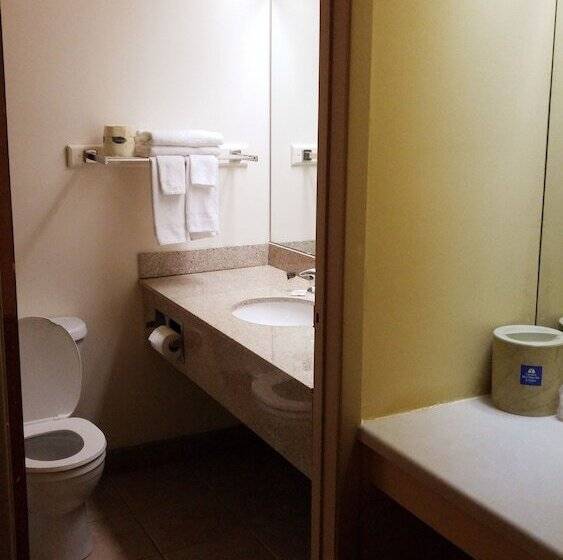 فندق Best Value Inn & Suites Parry Sound