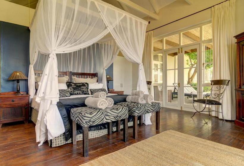 Отель Blue Gum Country Estate