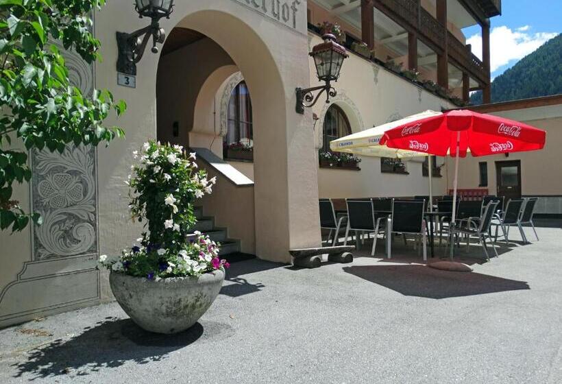 فندق Bündnerhof