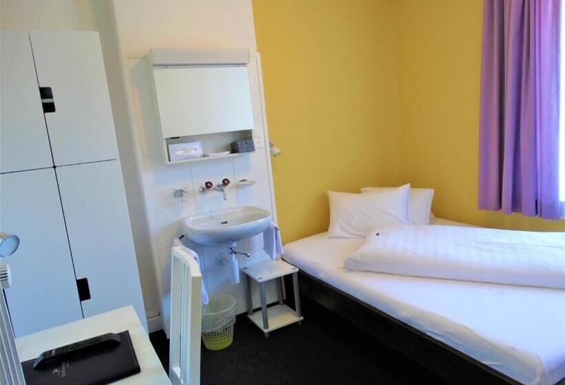 בית מלון כפרי Bündnerhof