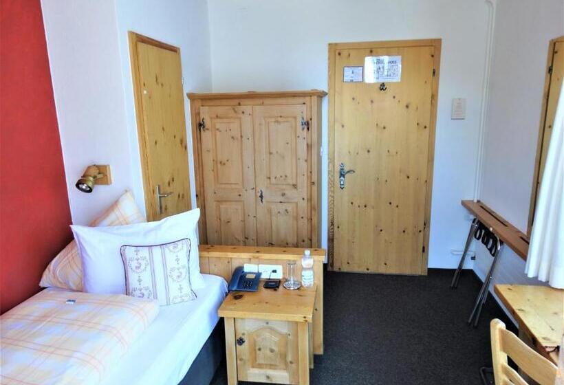 בית מלון כפרי Bündnerhof