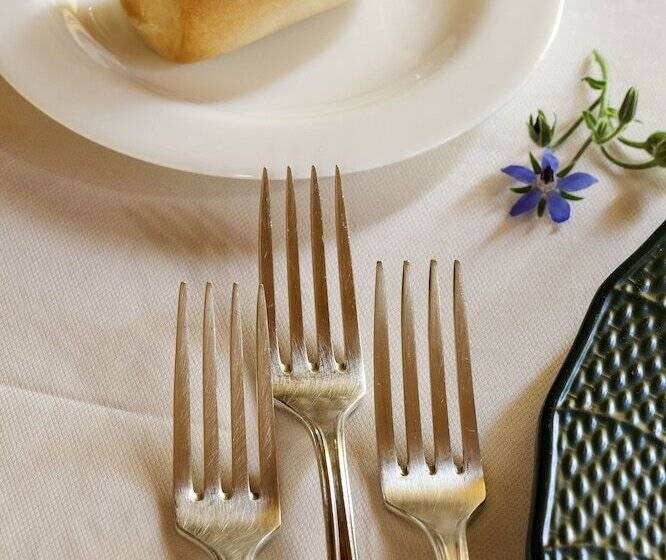 فندق Borgo Ramezzana Country House