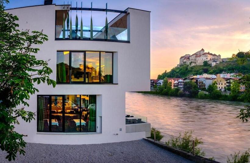 בית מלון כפרי Burgblick