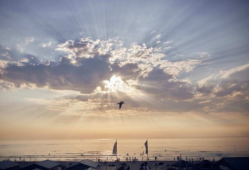 هتل Center Parcs Zandvoort Beach