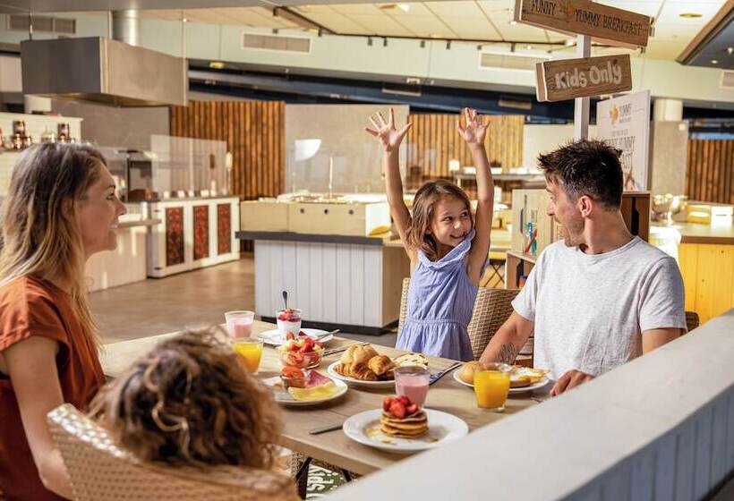 هتل Center Parcs Zandvoort Beach