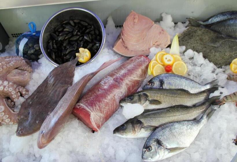 בית מלון כפרי Central