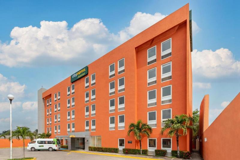 هتل City Express Junior By Marriott Veracruz Aeropuerto