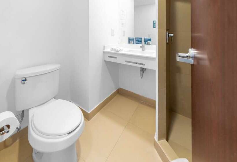 هتل City Express Junior By Marriott Veracruz Aeropuerto