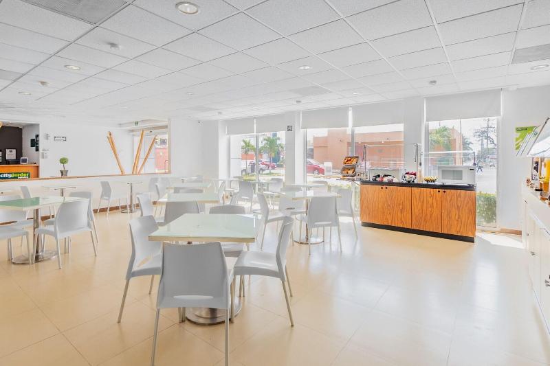 هتل City Express Junior By Marriott Veracruz Aeropuerto