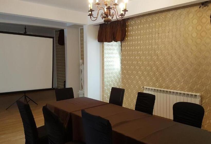 בית מלון כפרי Coroana Moldovei