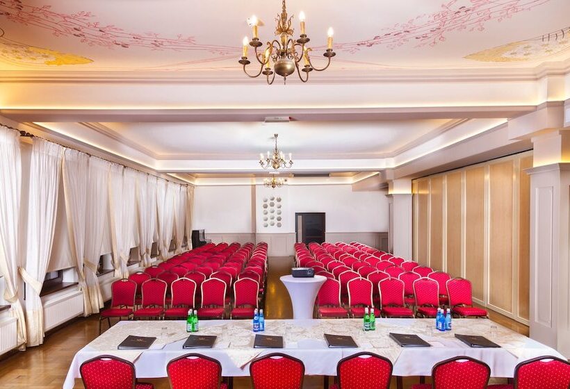 בית מלון כפרי Cristal Park