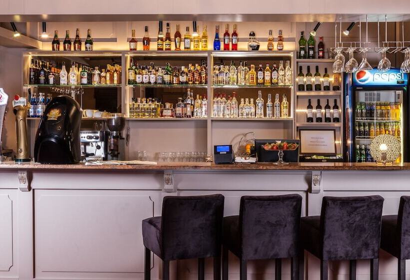 בית מלון כפרי Cristal Park