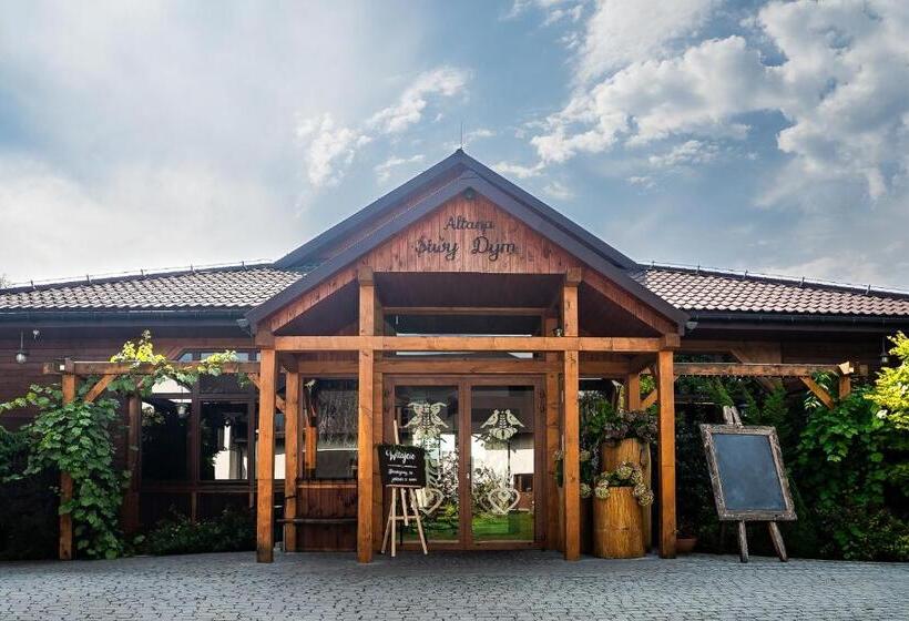 فندق Cztery Pory Roku