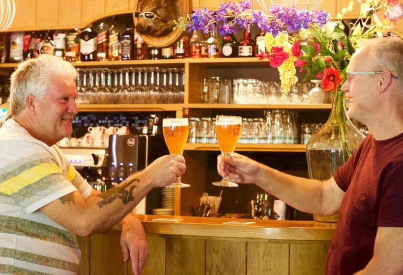 فندق De Kruishoeve