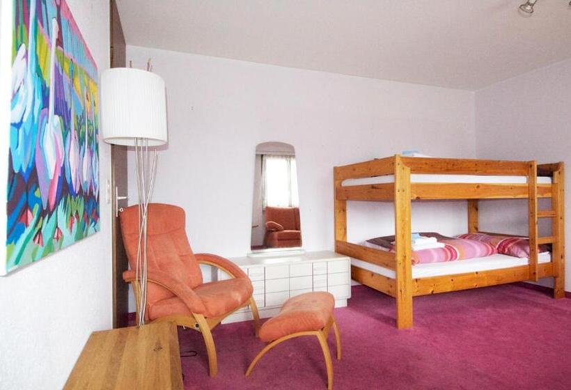 בית מלון כפרי Derby