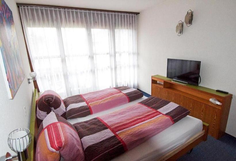 בית מלון כפרי Derby