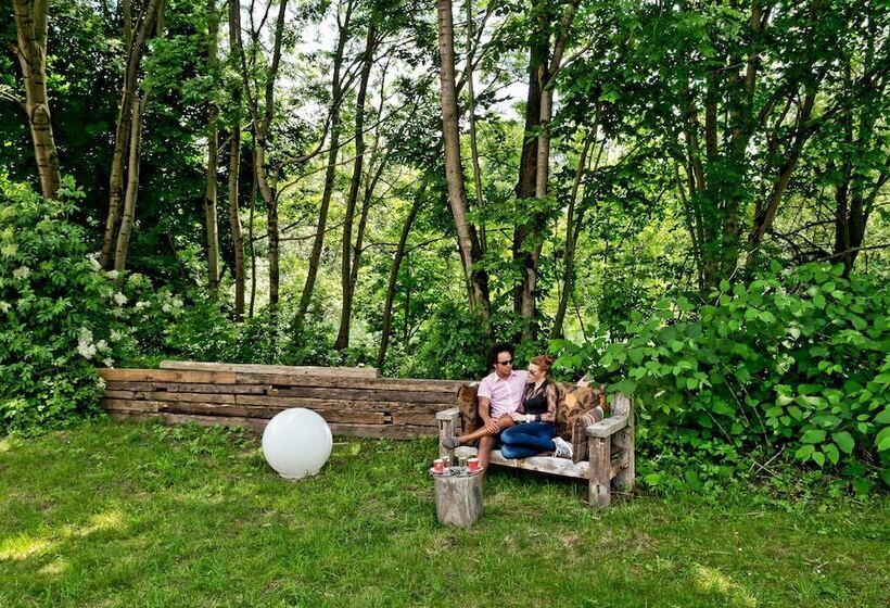 هتل B&b Dvor Tacen