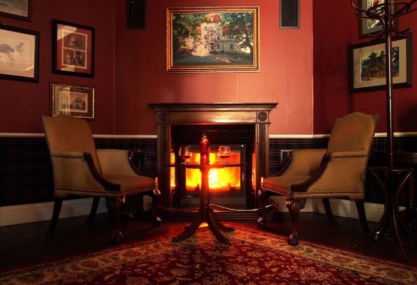 호텔 Dwor Sierakow