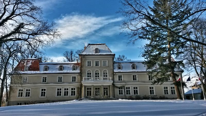 호텔 Dwor Sierakow