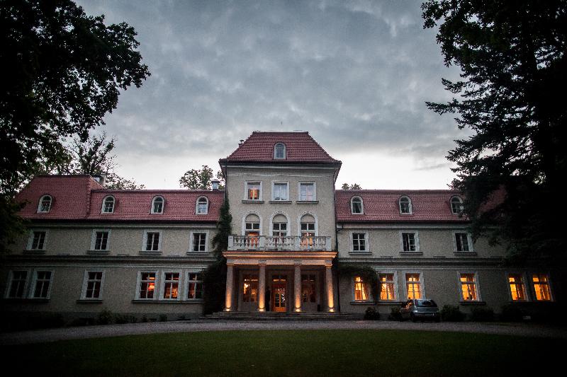 호텔 Dwor Sierakow