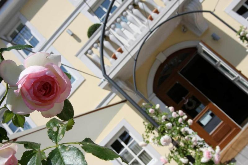 בית מלון כפרי Eden