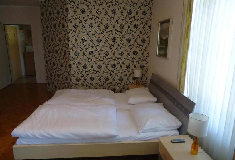 בית מלון כפרי Ferienwohnung Madlene
