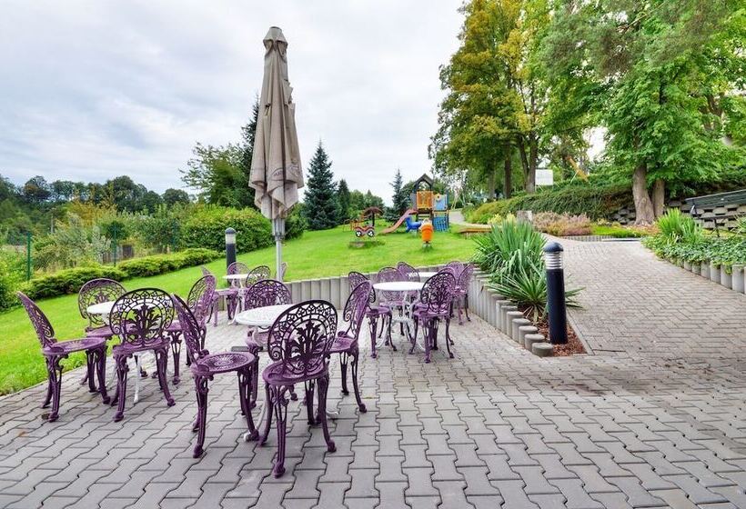 בית מלון כפרי Filipinum