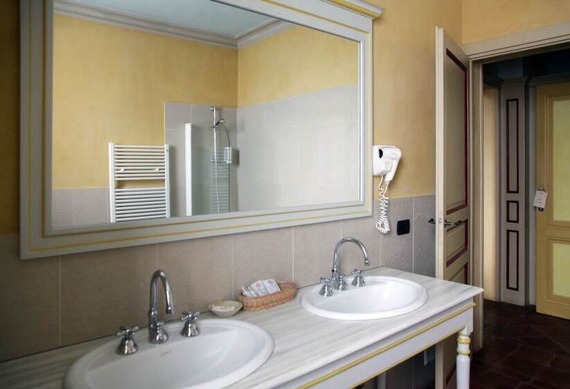 فندق Foresteria Del Castello