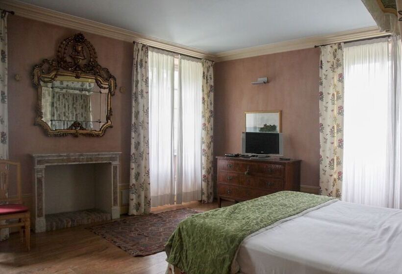 فندق Foresteria Del Castello