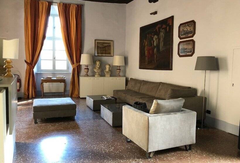 فندق Foresteria Del Castello