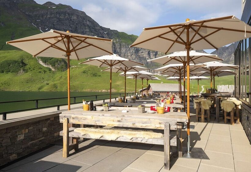 Отель Frutt Mountain Resort