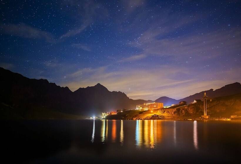 Отель Frutt Mountain Resort