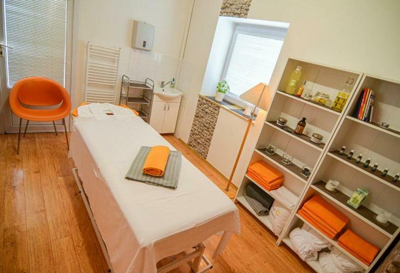 فندق Galant Lednice