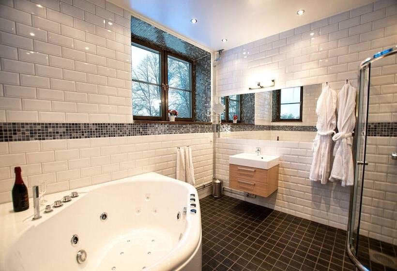 בית מלון כפרי Gimo Herrgård