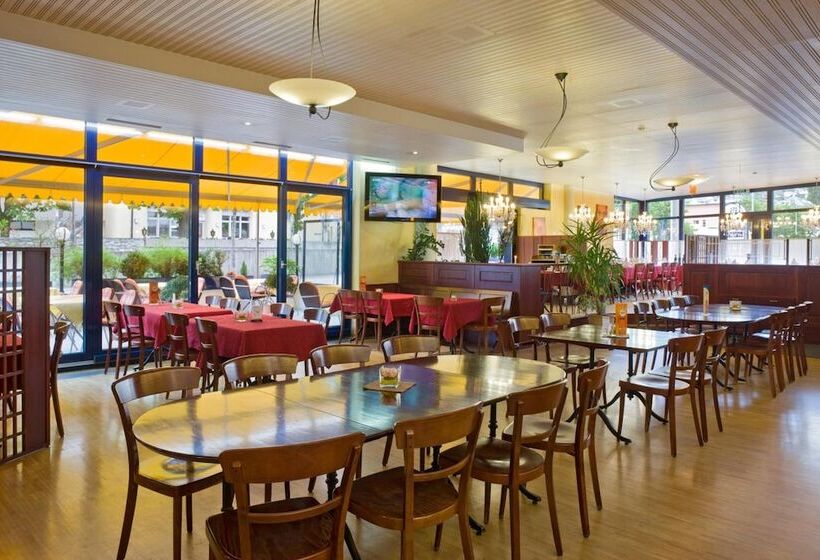 בית מלון כפרי Good Night Inn