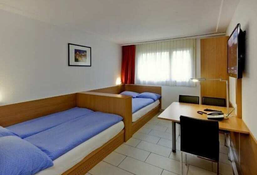 בית מלון כפרי Good Night Inn