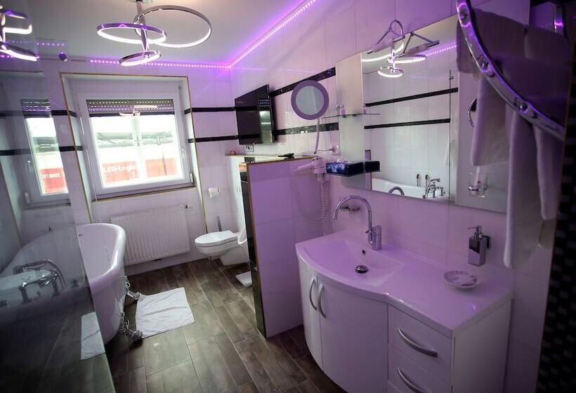 فندق Höckner Plaza