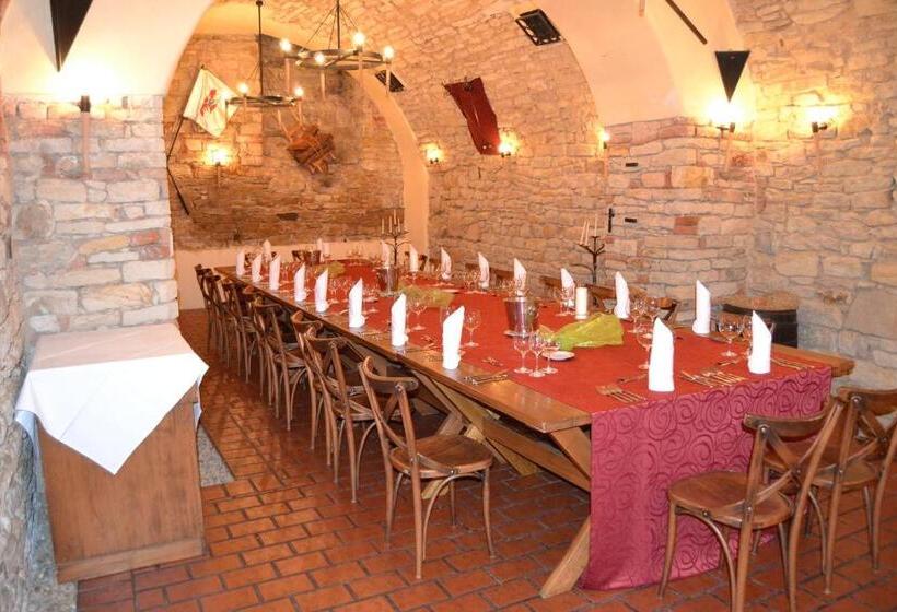 فندق Hejtmanský Dvůr