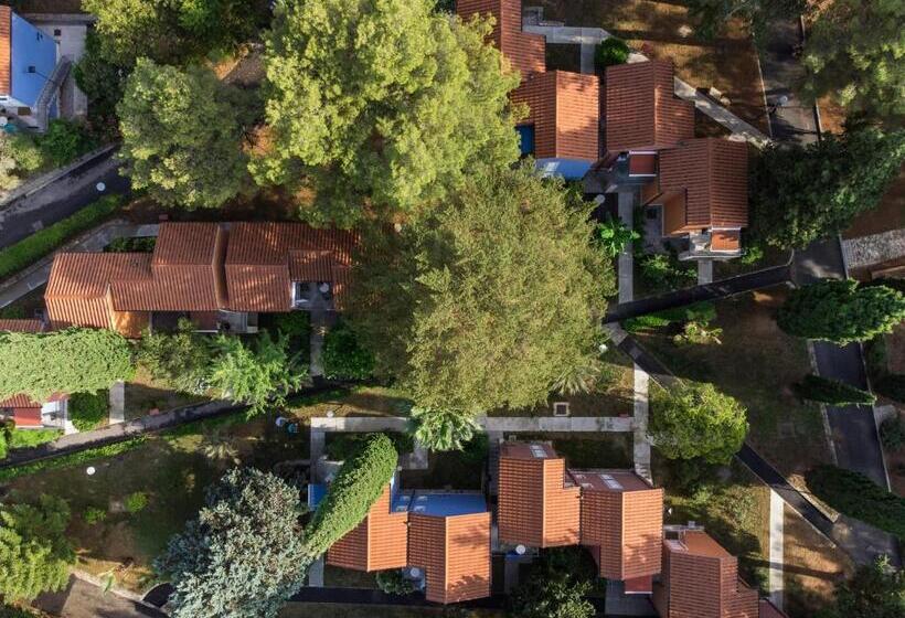 هتل Holiday Park Vile  Terme Krka