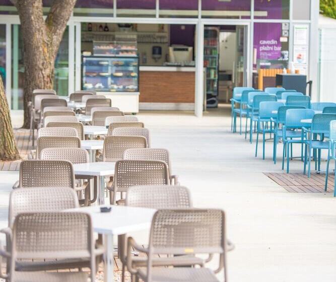 هتل Holiday Park Vile  Terme Krka