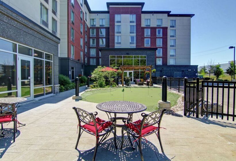 هتل Homewood Suites Ajax, Ontario, Canada