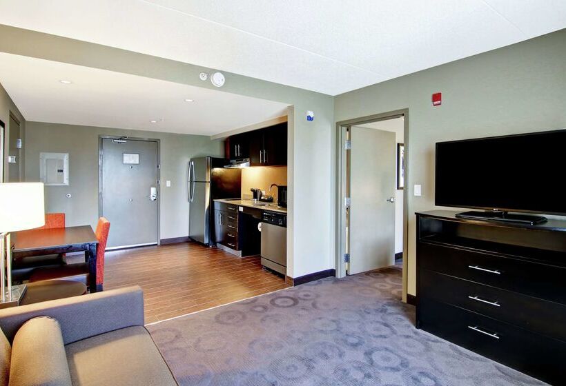فندق Homewood Suites Ajax, Ontario, Canada