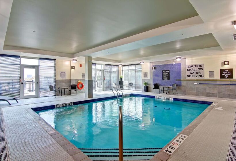 فندق Homewood Suites Ajax, Ontario, Canada