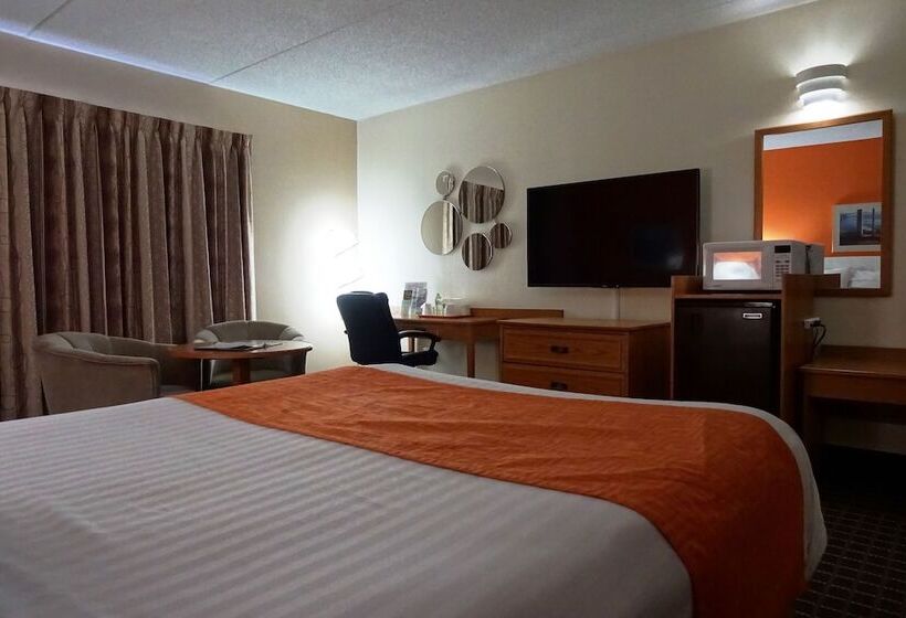 فندق Howard Johnson By Wyndham Tillsonburg