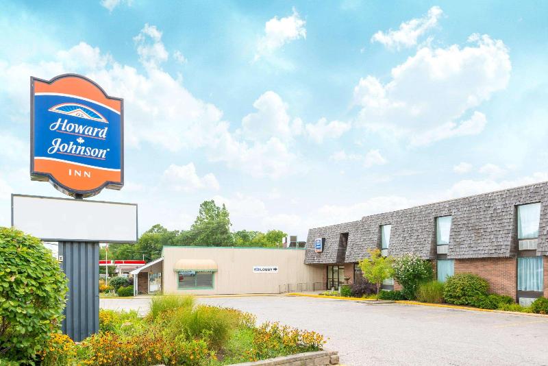 فندق Howard Johnson By Wyndham Tillsonburg