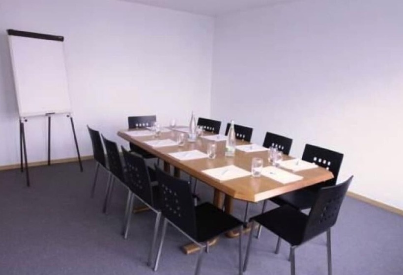 ホテル Hôtel De La Poste Martigny City Center