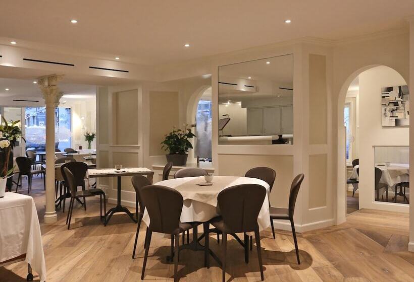 ホテル Hôtel Du Cheval Blanc   City Center